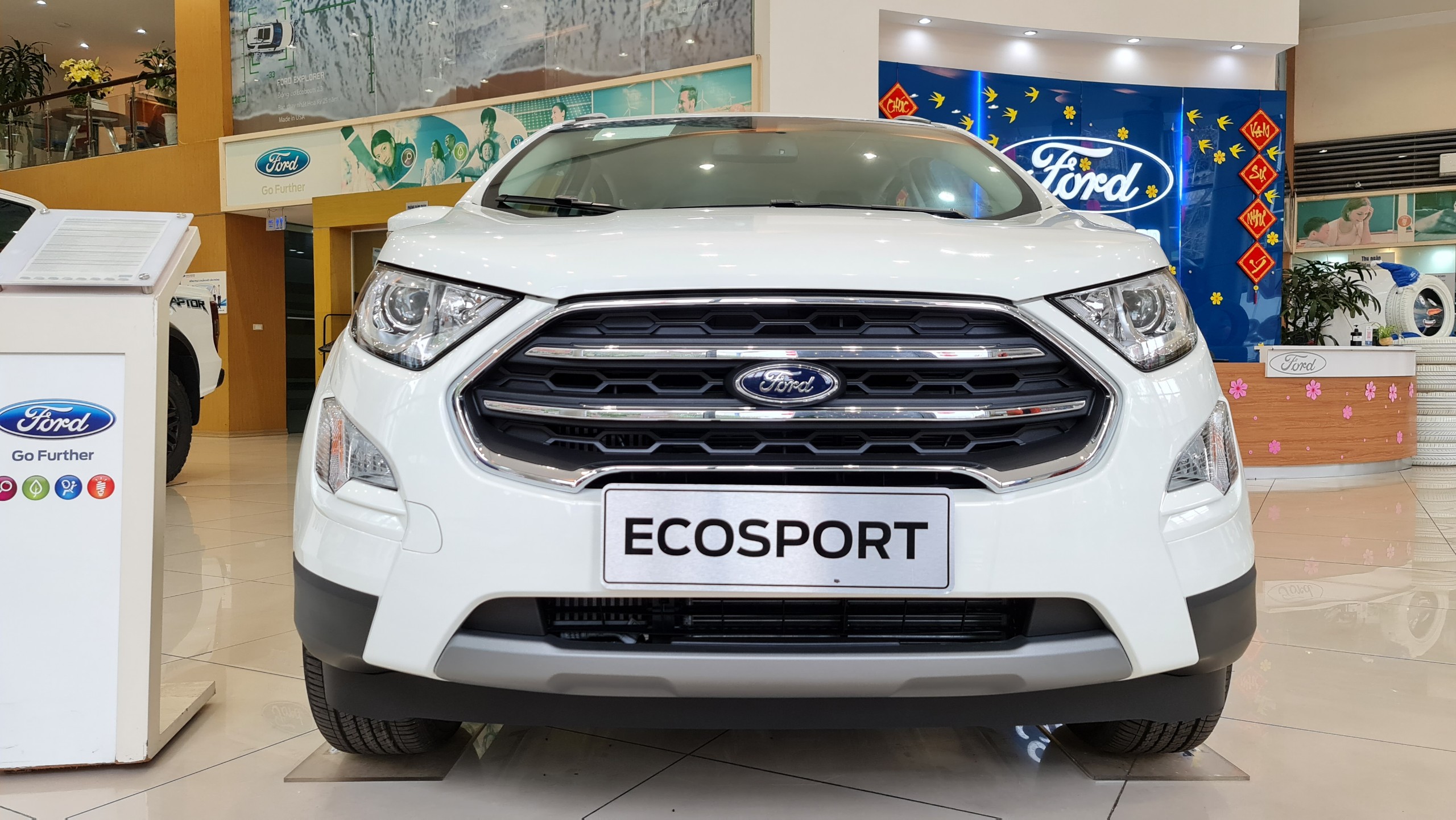 Xe Ford EcoSport Titanium 15L AT 2017  Trắng