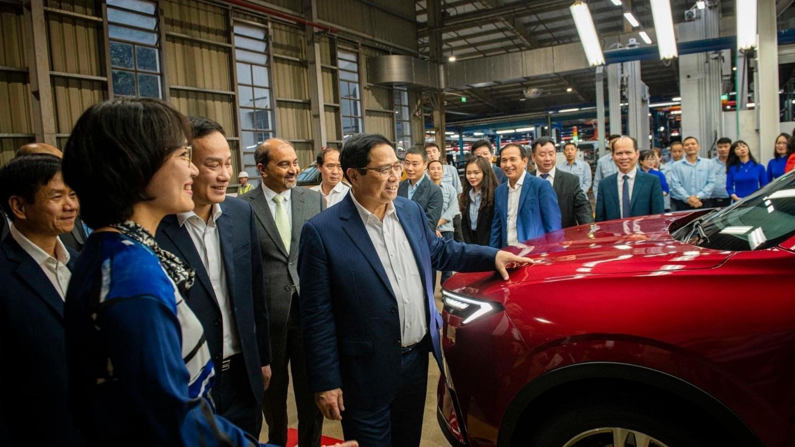 Thủ tướng Chính phủ Phạm Minh Chính đã đến thăm nhà máy lắp ráp ô tô Ford